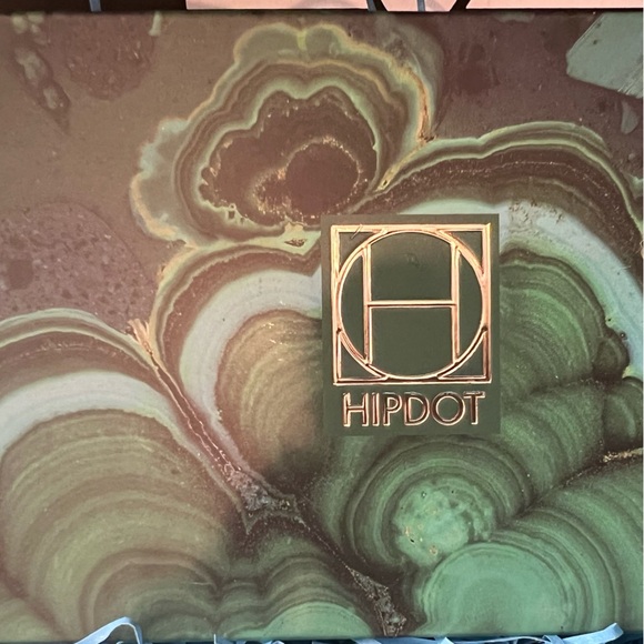 Hipdot Cenote Eyeshadow Palette - Picture 10 of 11